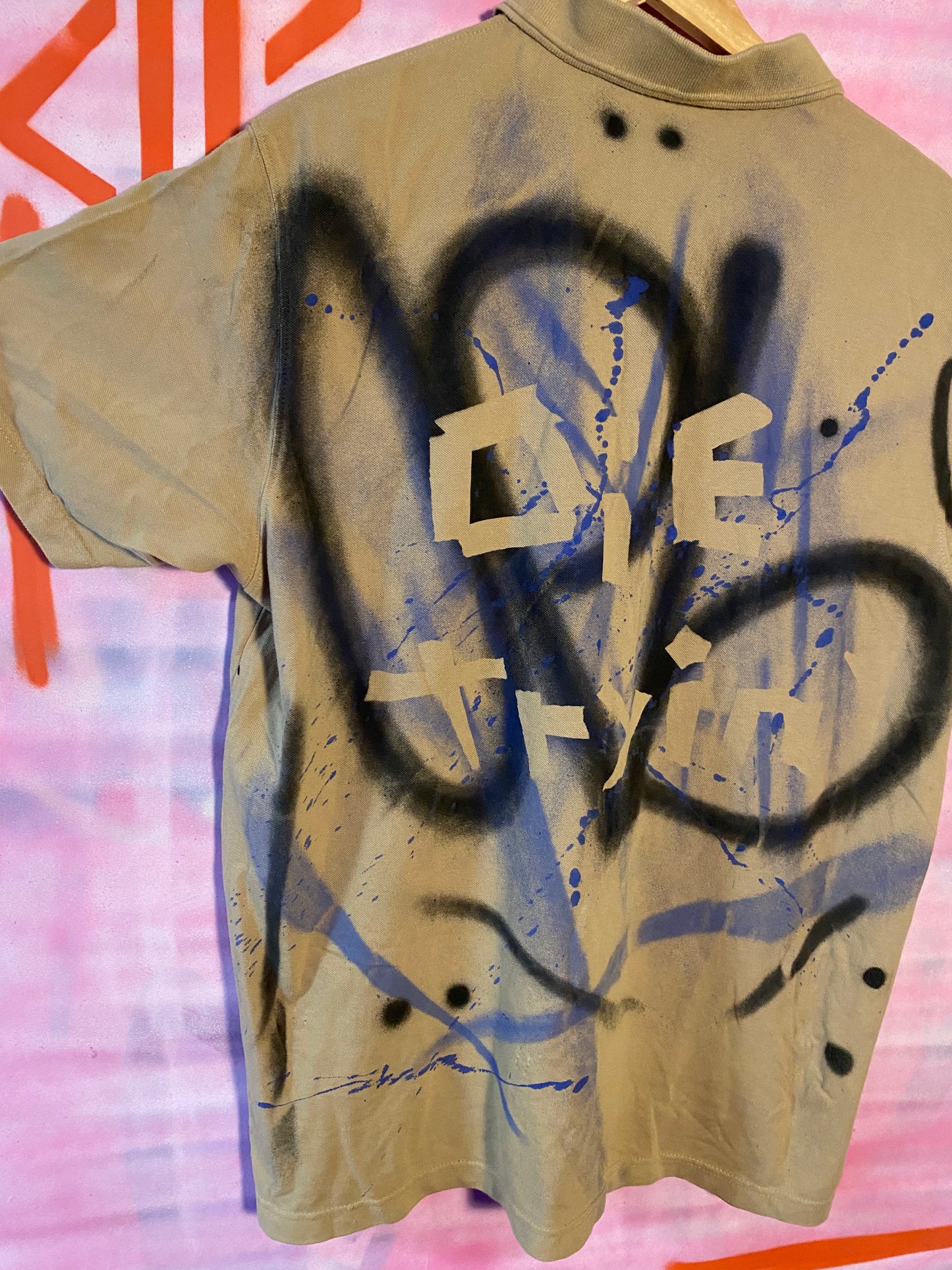 DIE TRYIN' TEE
