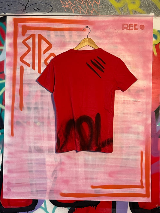 RED TEE